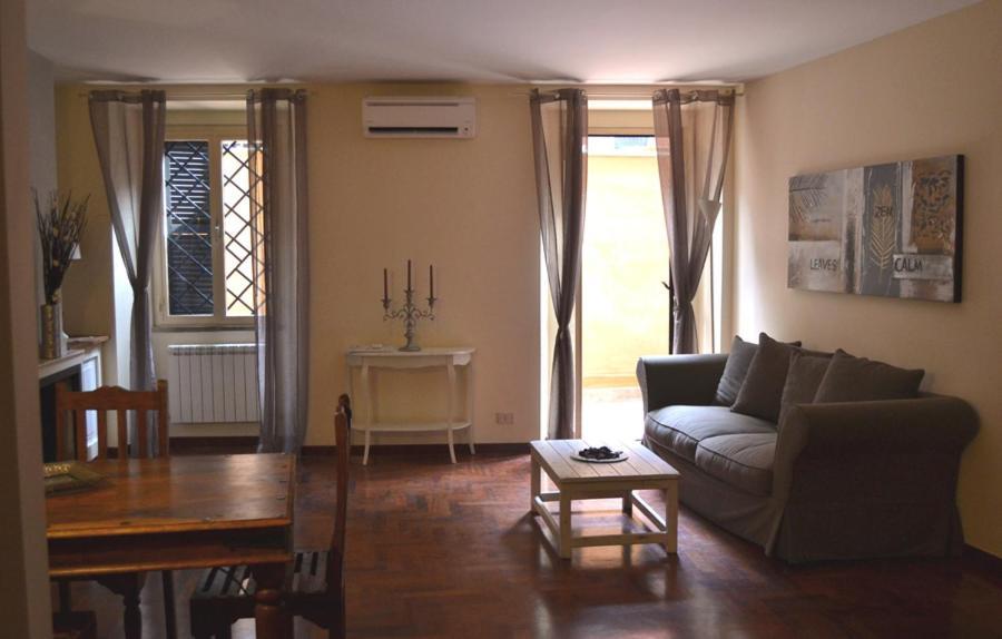Palazzo Velli Suites روما المظهر الخارجي الصورة