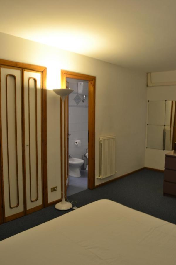 Palazzo Velli Suites روما المظهر الخارجي الصورة